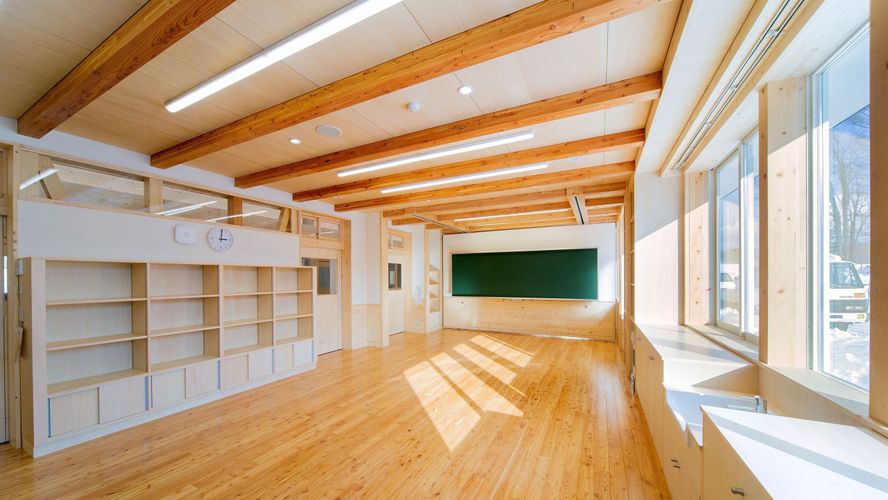 美深町立仁字布小中学校